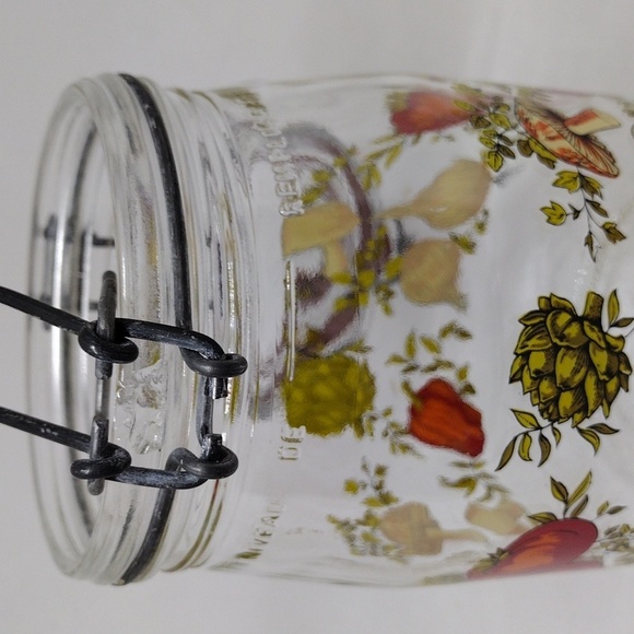 Vintage Arc France Spice of Life Print Glass Hinged Canister‎ 1 Liter - Picture 10 of 13